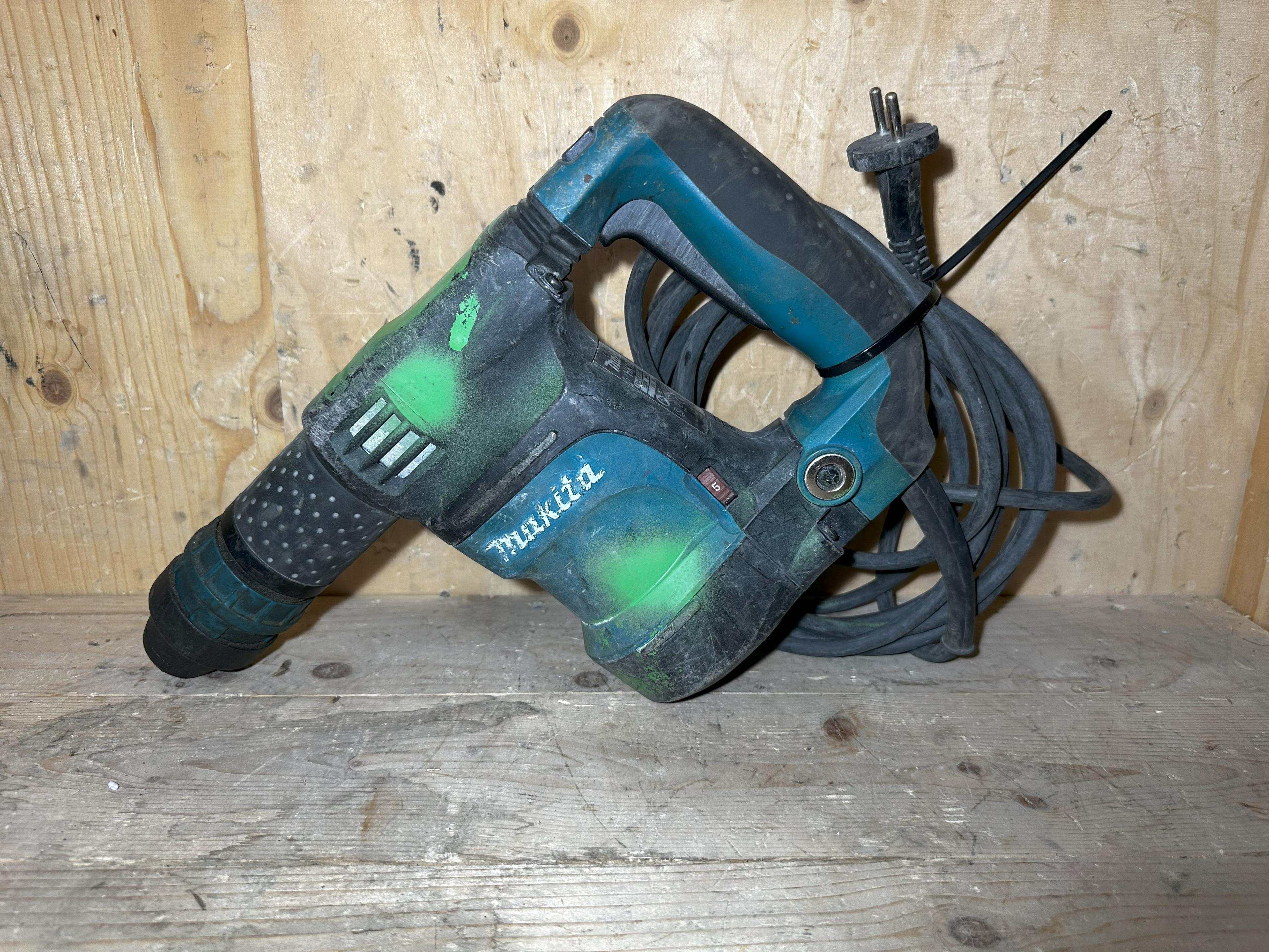 Makita piggmaskin 230v