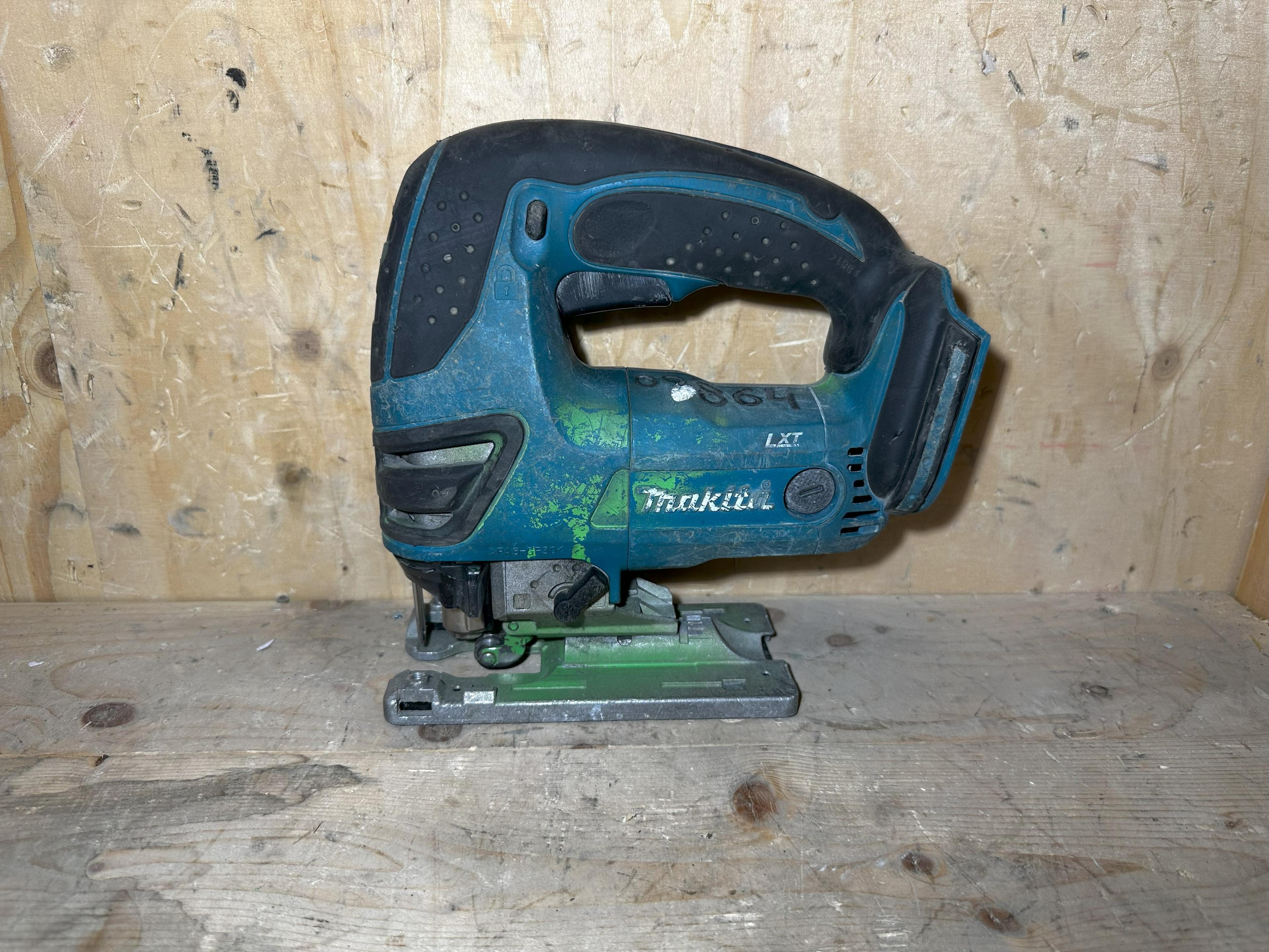 Makita stikksag 18v